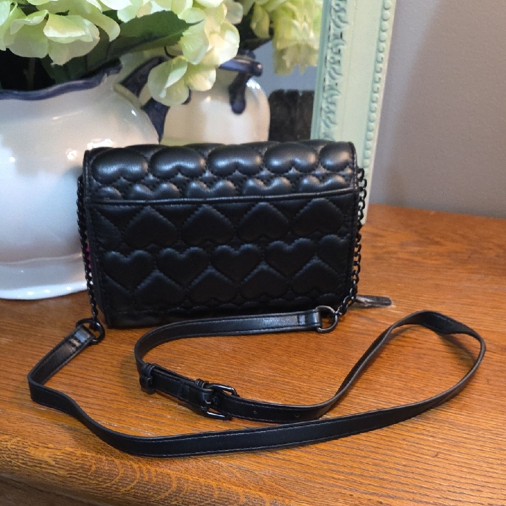Black Quilted Crossbody Bag - Picture 2 of 9